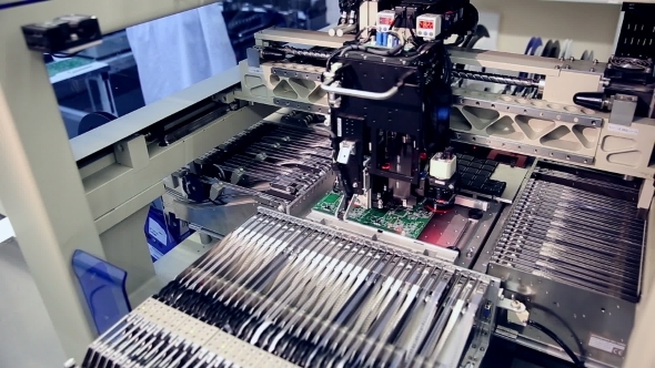 Automated Circut Board Machine Produces Printed Digital Electronic Board