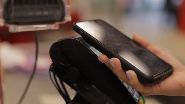 Contactless payment in the store terminal