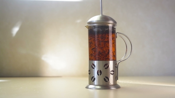 Glass Teapot With Blooming Tea Flower Inside