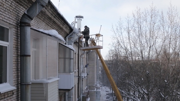 Removing Ice Dams