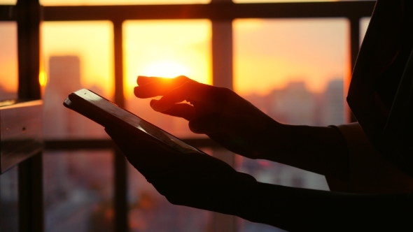  Woman Hand Using Tablet 