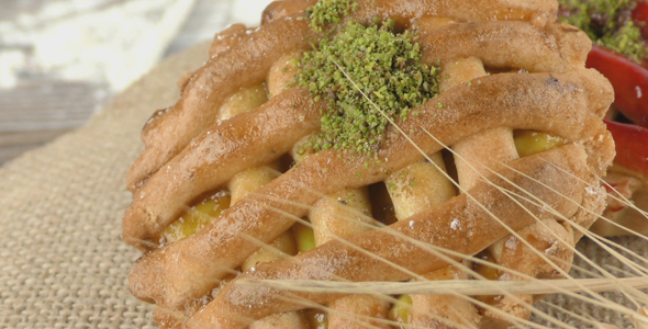 Sweet Delicious Crisp Dessert Cookies and Biscuits 13 alt