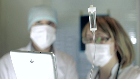 Doctors work in Tablet PC