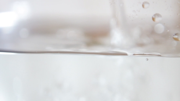 Water Fills The Screen, Background alt