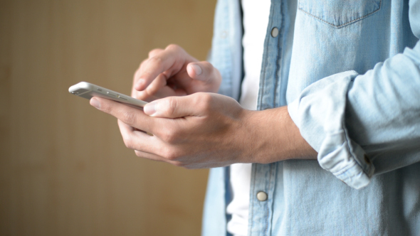 Creative Designer Using Smartphone, Busy alt