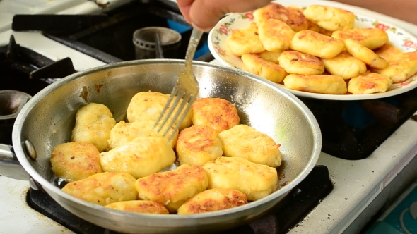 Frying Cottage Cheese Pancakes