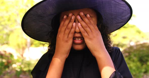 Girl pretending to be a witch alt