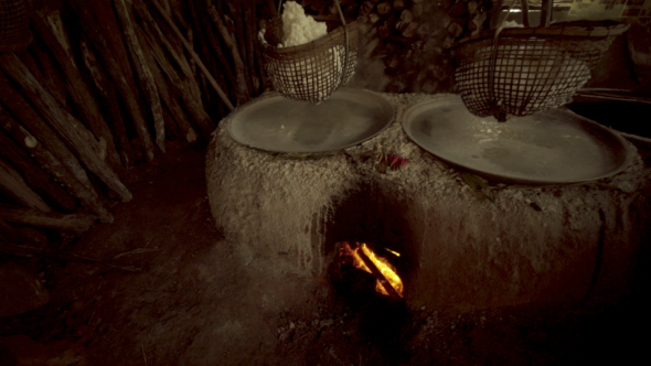 Traditional Salt Boiling at Boklua Nan Province 03