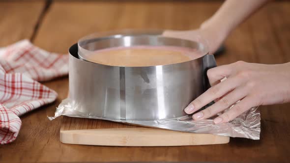 Remove Metal Pastry Ring From Cake, Cooking Process