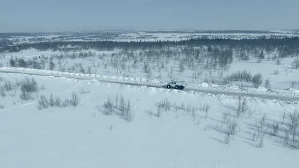 All-terrain vehicle on six wheels