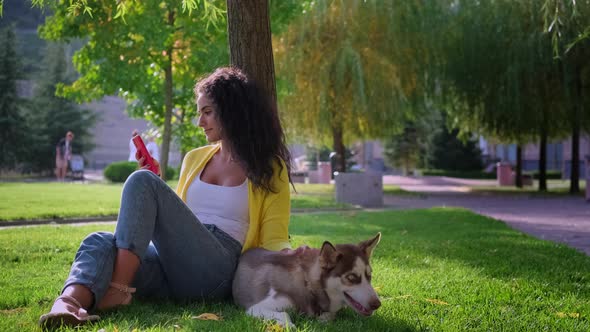 Outdoor Leisure with Dog and Internet