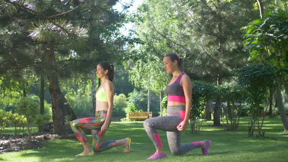 Women Doing Front Forward One Leg Step Lunge Exercise