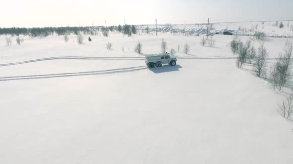 All-terrain vehicle on six wheels