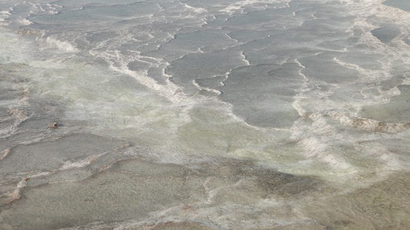 óWater Flowing Over Calcium Travertines In Pamukkale, Turkey. 