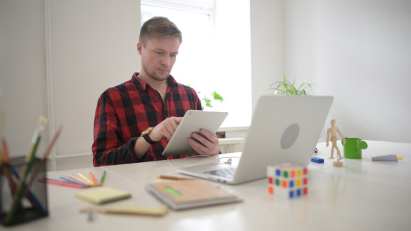 Working on Tablet alt