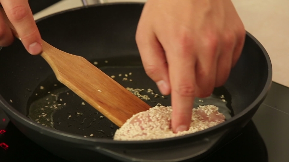 Frying Sesame Breaded Chicken Breast