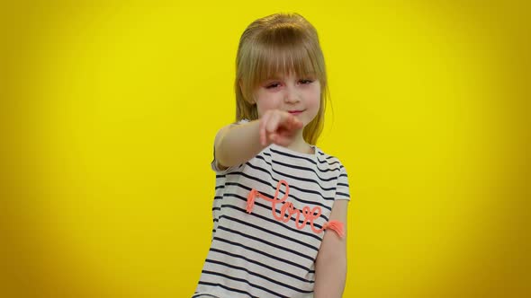 Child Kid Girl Pointing at Her Eyes and Camera Show I Am Watching you Gesture Spying on Someone