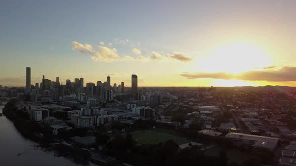 Brisbane River Sunrise, City