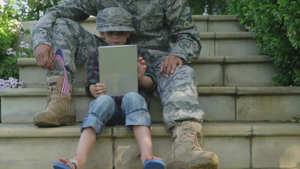 Soldier with his family