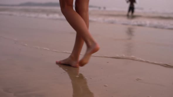 Slowmo Cropped Back Side View Woman Feet Walking Sandy Beach Seaside Enjoying Warm Perfect Ocean