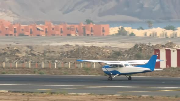 The Takeoff of the Most Popular Airplane in the History of Aviation