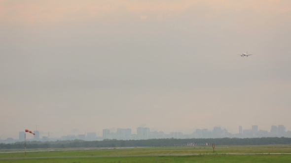 Airplane Landing, City Skyline