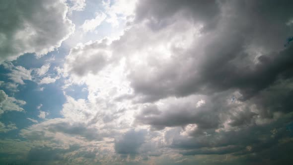 Time lapse Movie Cloud mover on blue sky as background