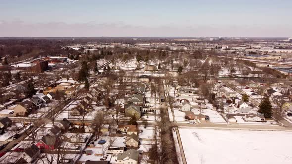 Royal Oak Michigan Residential Neighborhood Approaching Clover Hill Park Cemetery