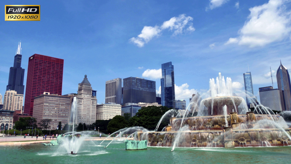 Chicago Downtown Skyline from the Buckingham Fountain View