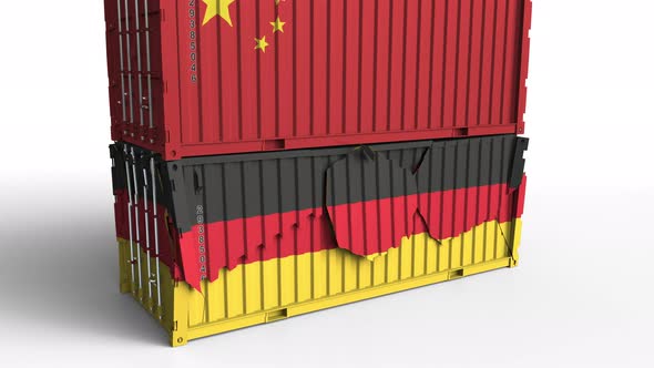 Container with Flag of China Breaks Container with Flag of Germany alt