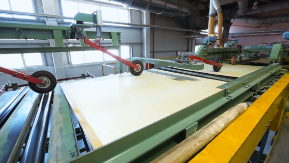 Plywood Production On Modern Equipment