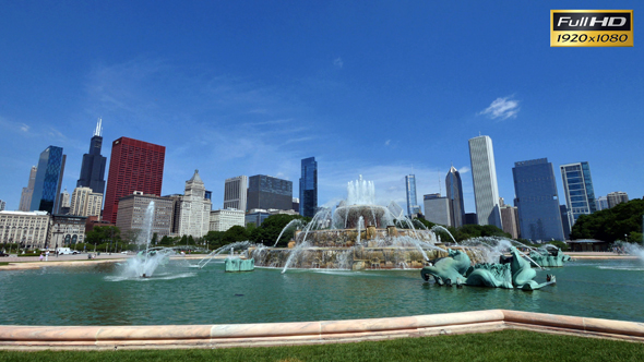 Chicago Downtown Skyline from the Buckingham Fountain View