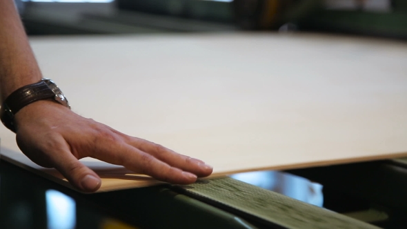 Manual Verification And Quality Control Of Plywood