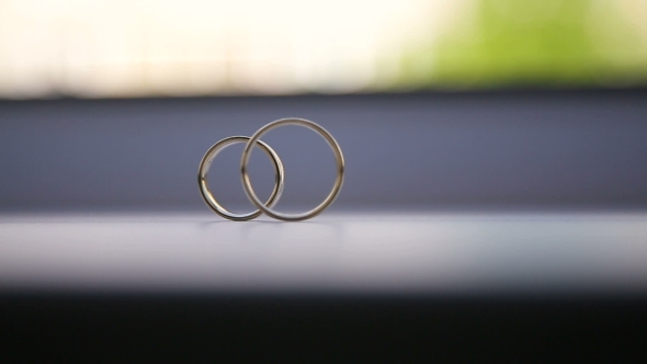 Two Wedding Rings alt