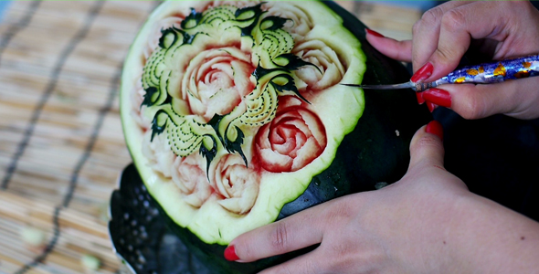 How to do fruit carving