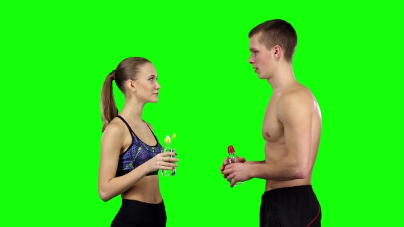 Couple Doing a Handshake In The Gym. Green Screen