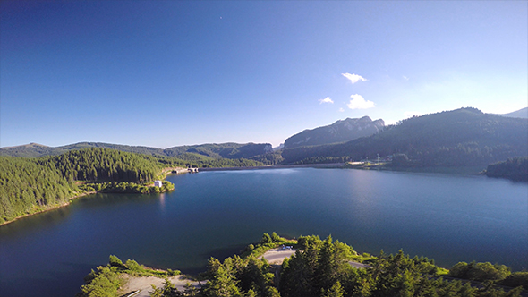 Beautiful Lake and Spectacular Mountains