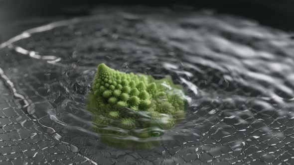 Boiling romanesco broccoli. Slow Motion.