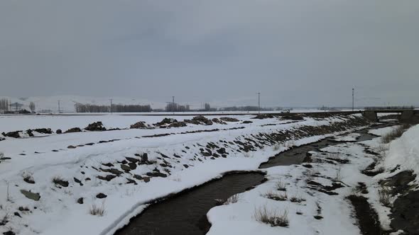 snow river winter