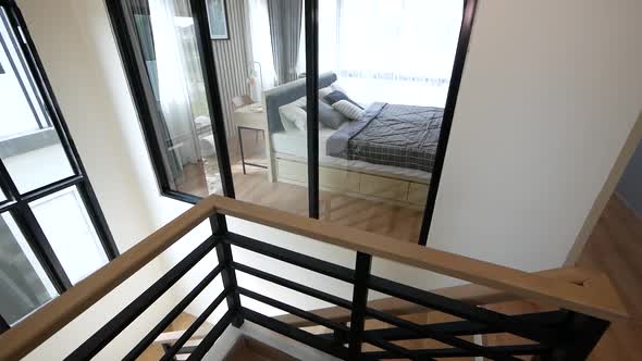Modern and Stylish Home Stair platform Design