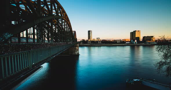 62. Day to night timelaps, Cologne Germany, Hohenzollernbrücke