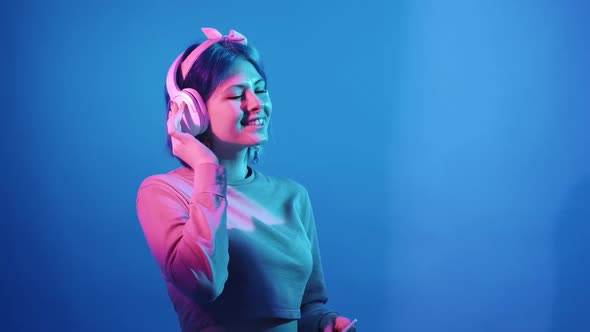 Music Chill Playlist Joy Woman Headphones Neon