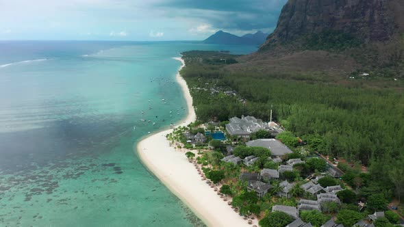 Mauritius Island Waves in the Indian Ocean Coral Reef in the Indian Ocean