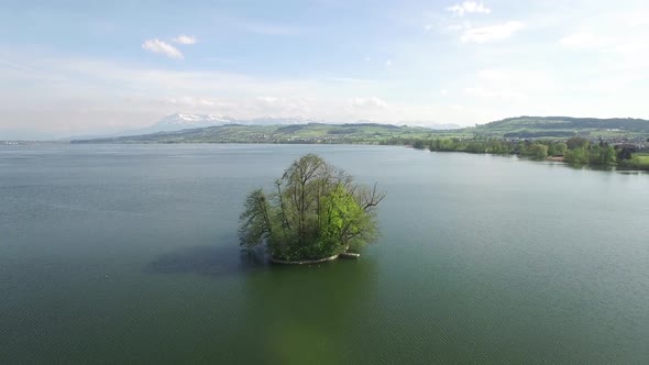 Lake Island Resort Landscape