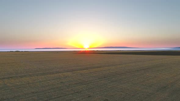 Sunrise On The Calm And Calm Lake