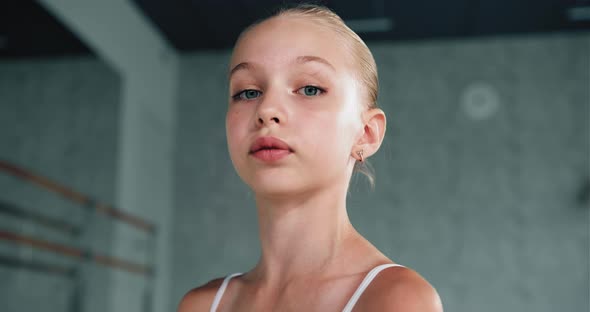 Blonde Girl Dancer with Blue Eyes Poses for Shoot As Actress