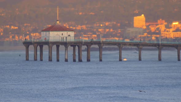 The Manhattan Beach Pier at sunrise.