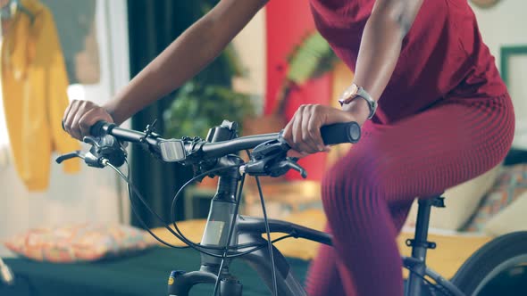 Mechanical Bicycle Is Being Used By an African Lady for Training