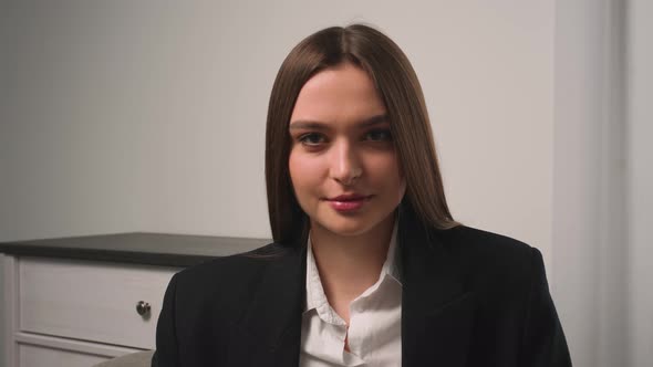 Portrait of Confident Smiling Young Attractive Businesswoman Looking at Camera Successful Beautiful