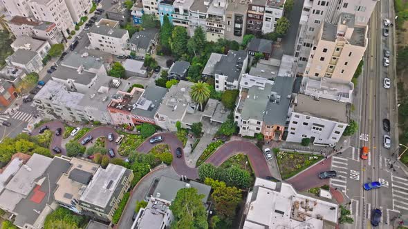 Lombard street neighborhood